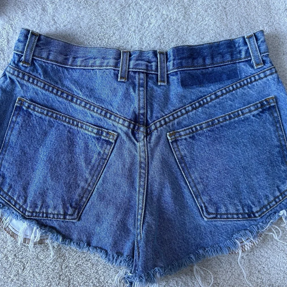 Vintage Bongo Shorts Womens 27 Blue Denim High Rise Cutoff Frayed Hem USA